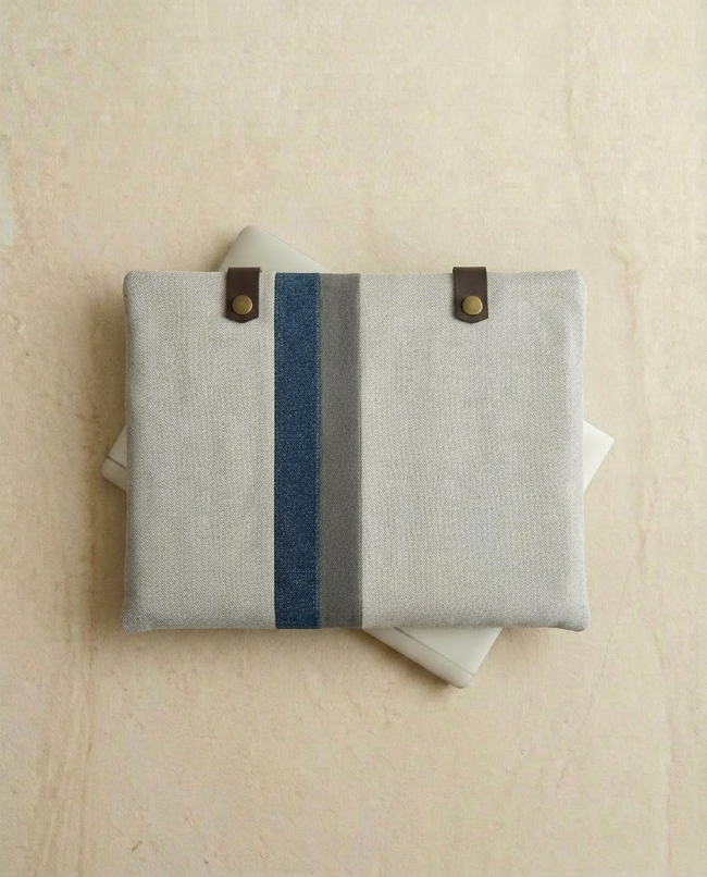 Housse Ordinateur (Gris Clair)